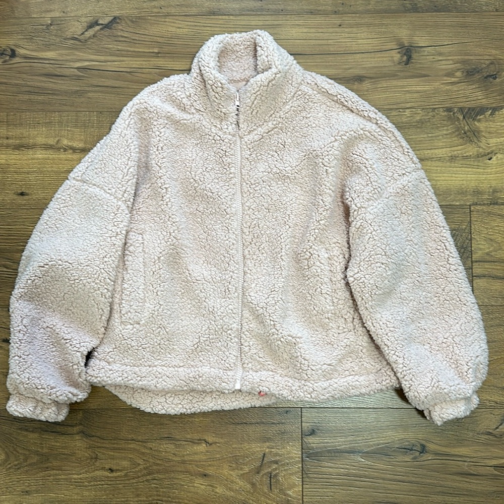 UO Urban Outfitters Sherpa Coat